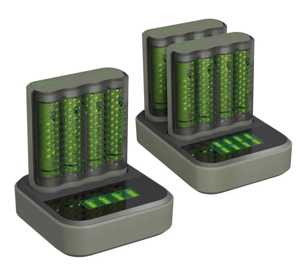 USB Schnellladegerät mit Docking Station, LCD Ladestandsdisplay für 4 AA / AAA NiMH Akkus inklusive 4 ReCyko (AA) 2600mA