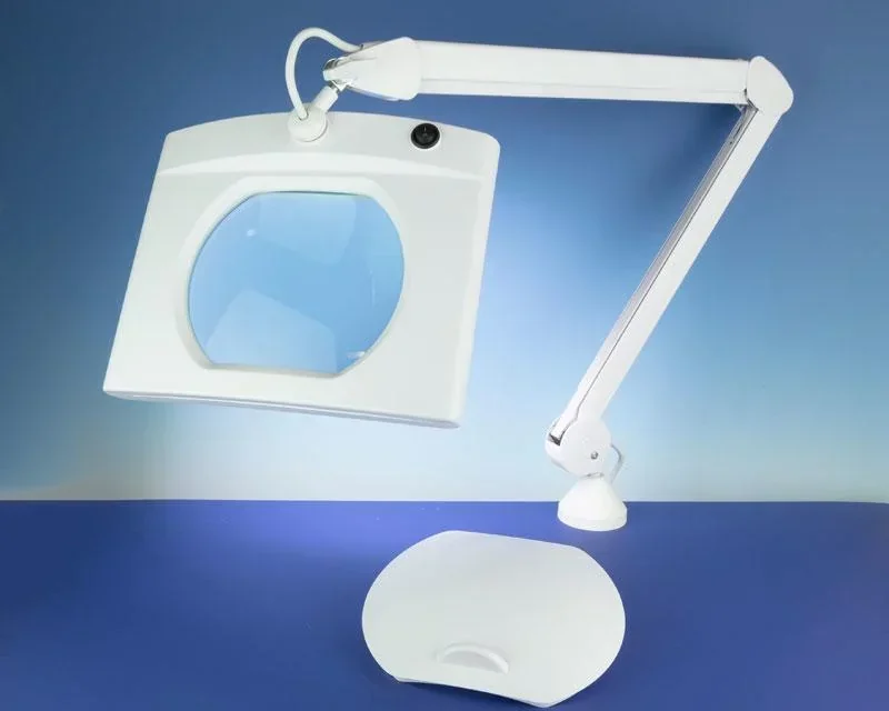 Standlupe XL mit LED Beleuchtung