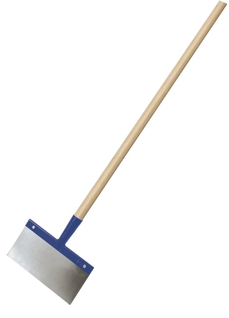 SIEGER-Stoßscharre 300 mm, Federstahlblatt auswechselbar, blau pulverbeschichtet, Buchen-Langstiel 120 cm
