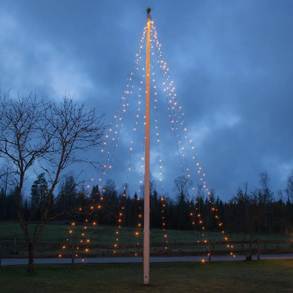 Lichterschnüre mit 360 LEDs für den Innen- und Außenbereich