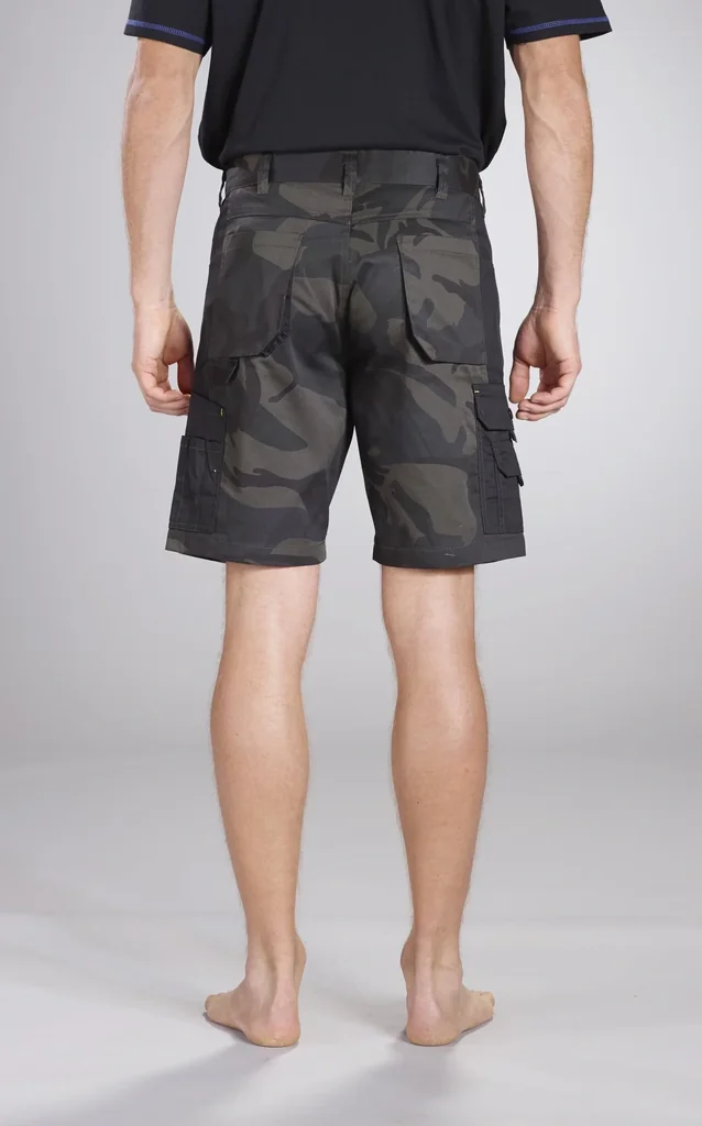 Arbeitsshorts Farbe camouflage, Gr.48