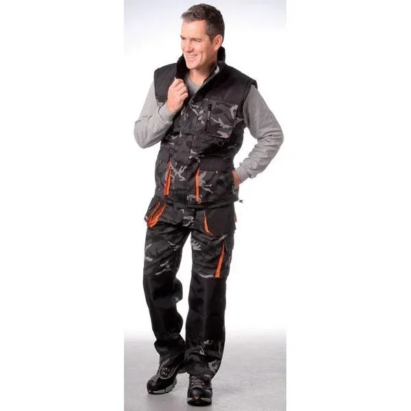 Arbeits Bundhose, Farbe camouflage, Gr. 56