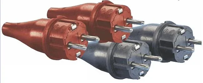 Vollgummi Stecker - 2 Stück mit Schutzkontakt IP44 - rot