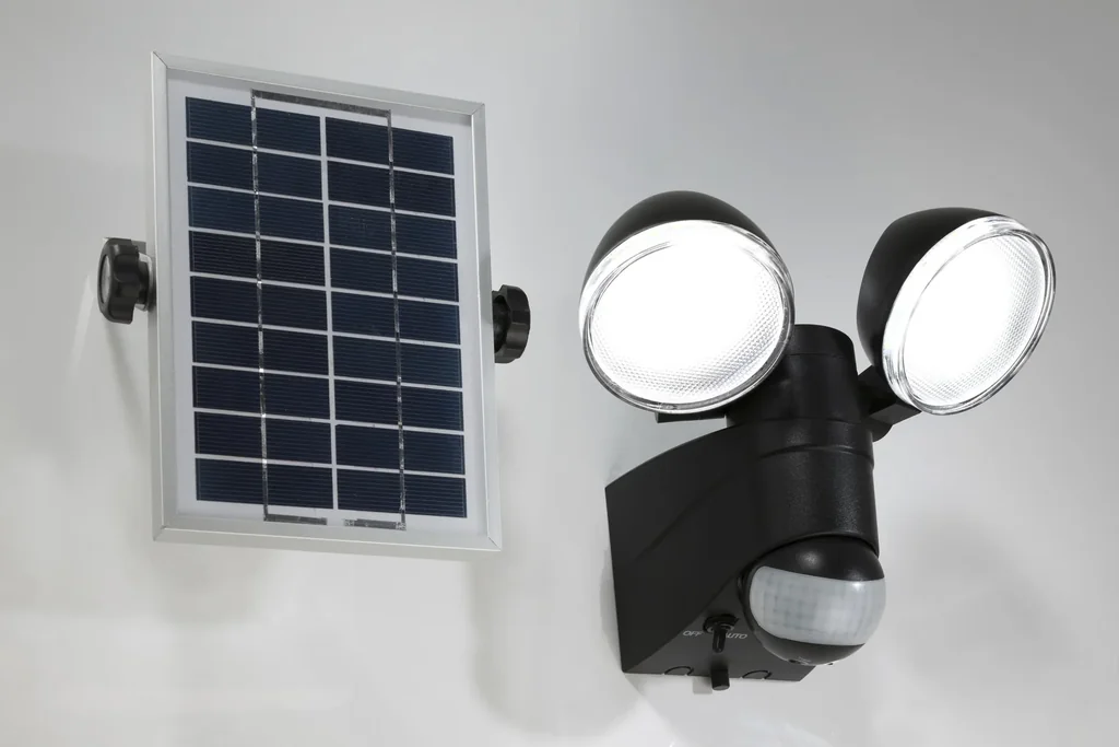 Duo Strahler mit Solarpanel und Bewegungsmelder