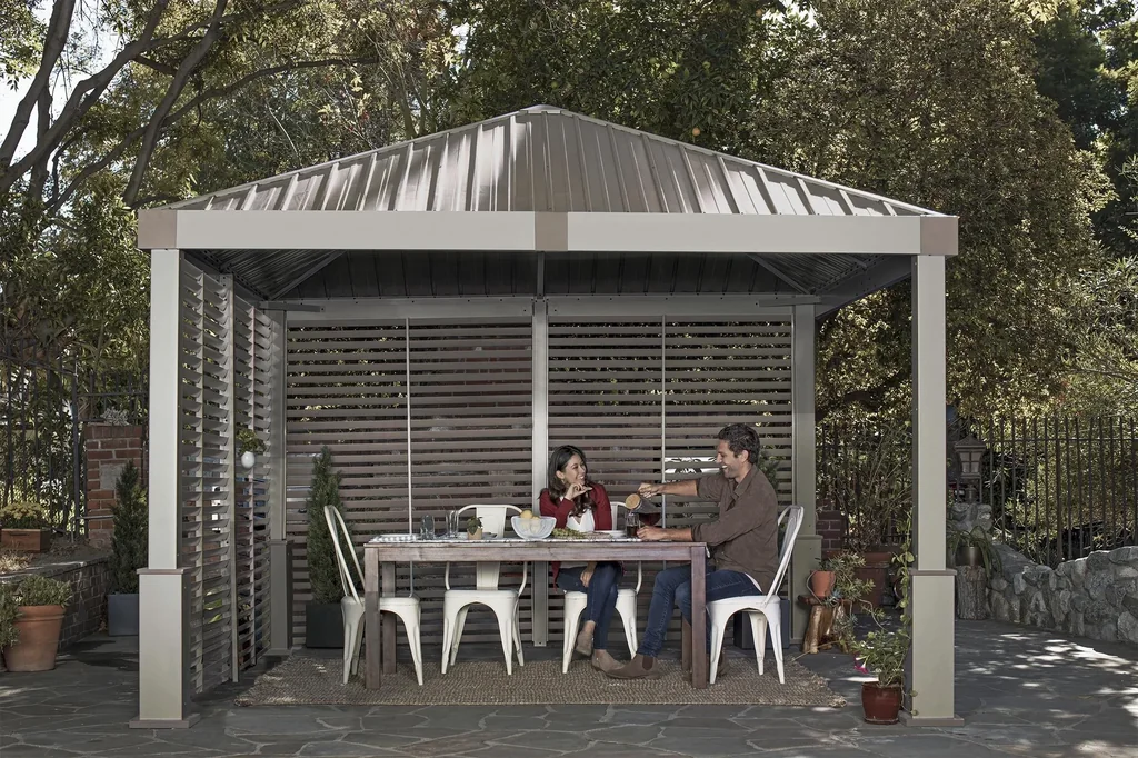 Pavillon Nanda 12 x 12 champagner taupe