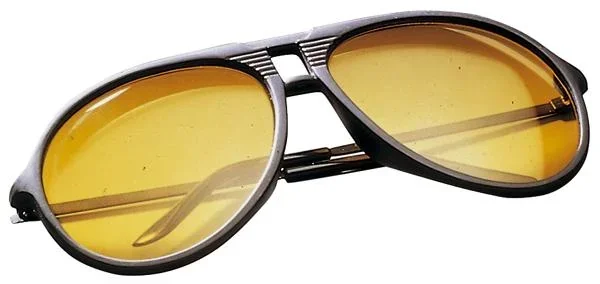 Nachtbrille im Etui