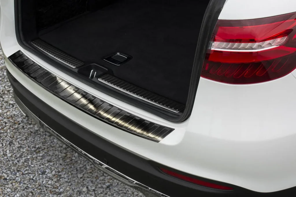 Ladekantenschutz Edelstahl für Mercedes Benz GLC X253 - graphite / black, Baujahr 2015-2019, FL 2019>>