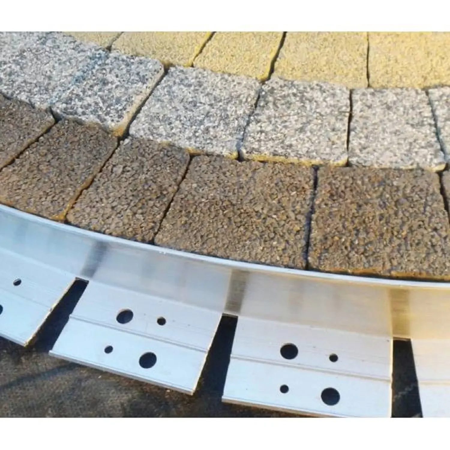Ultra Starke Alu Rasenkanten 64mm x 100cm