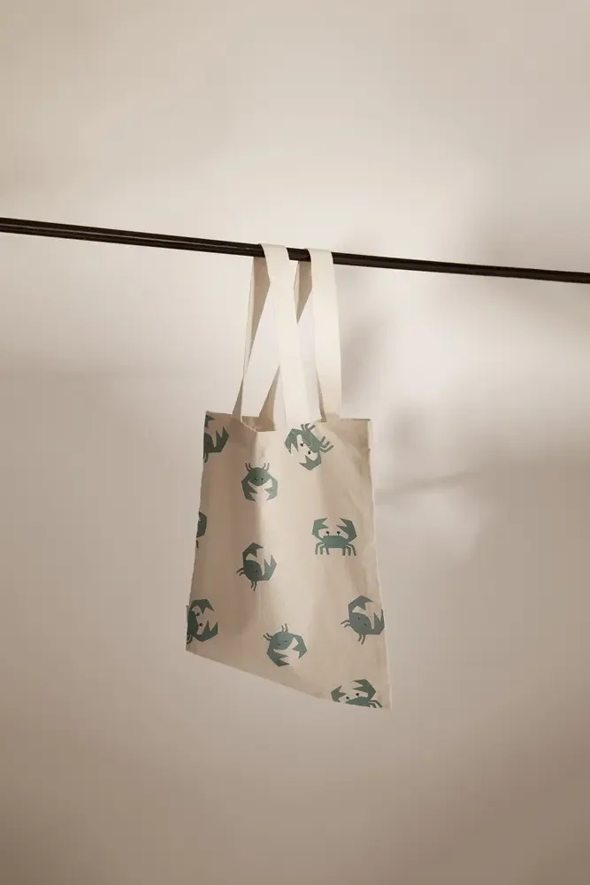 "Liewood Bio-Baumwoll Tragetasche - Nachhaltige Handtasche & Einkaufstasche im Krabbe / Sand Design image"