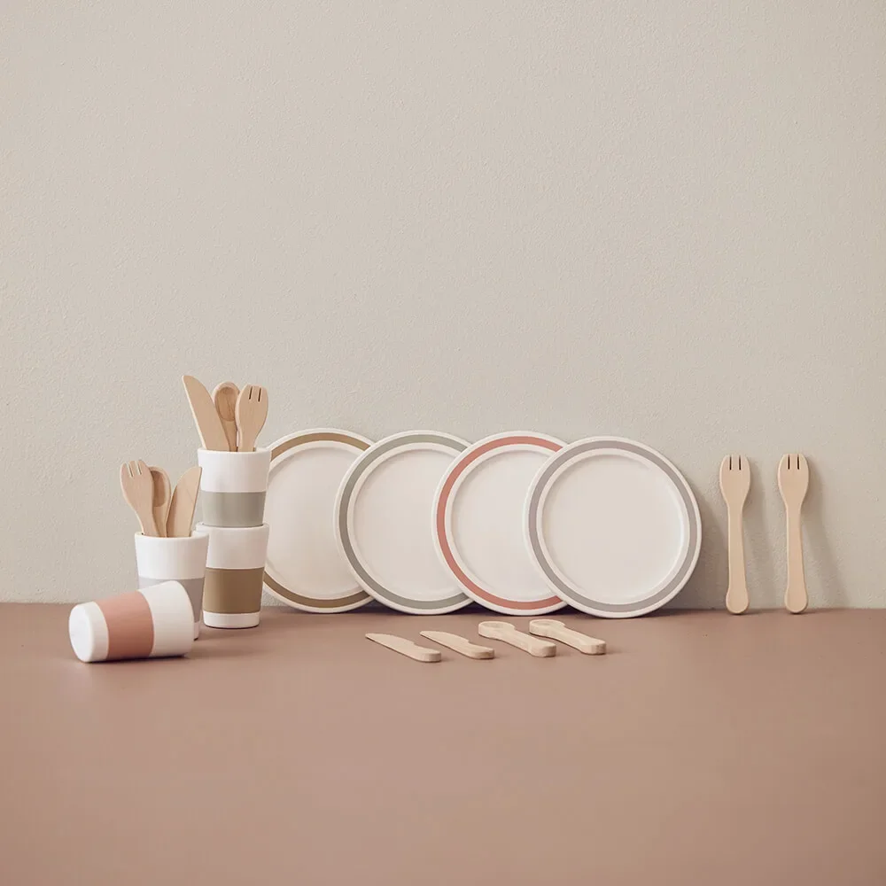 "Kids Concept Spielzeug Geschirr-Set Bistro Holz weiss pastell image"