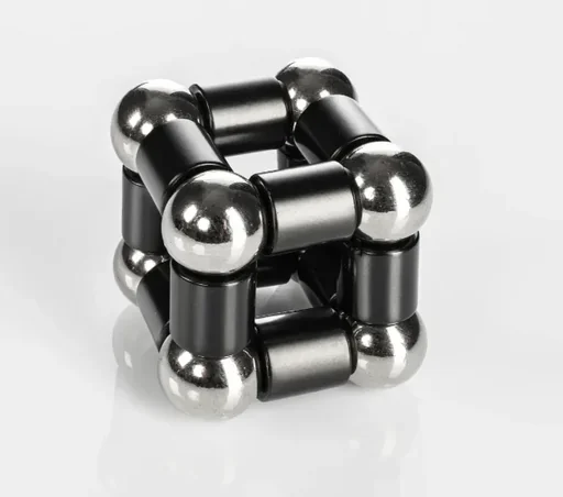 Magnetischer Kugelschreiber in der Farbe: schwarz