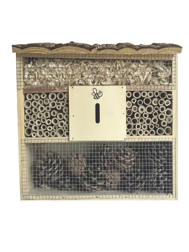 "Insektenhotel image"