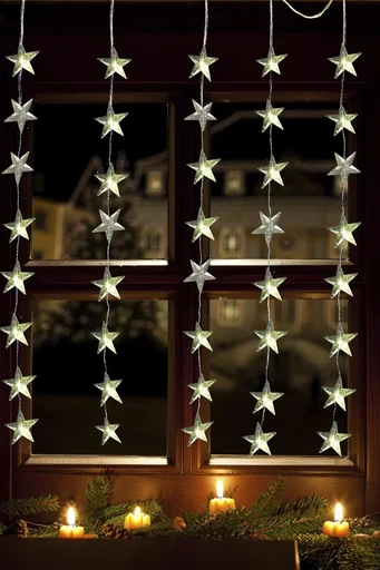 "Lichtervorhang mit Sternornamenten und 40 warmweißen LEDs image"